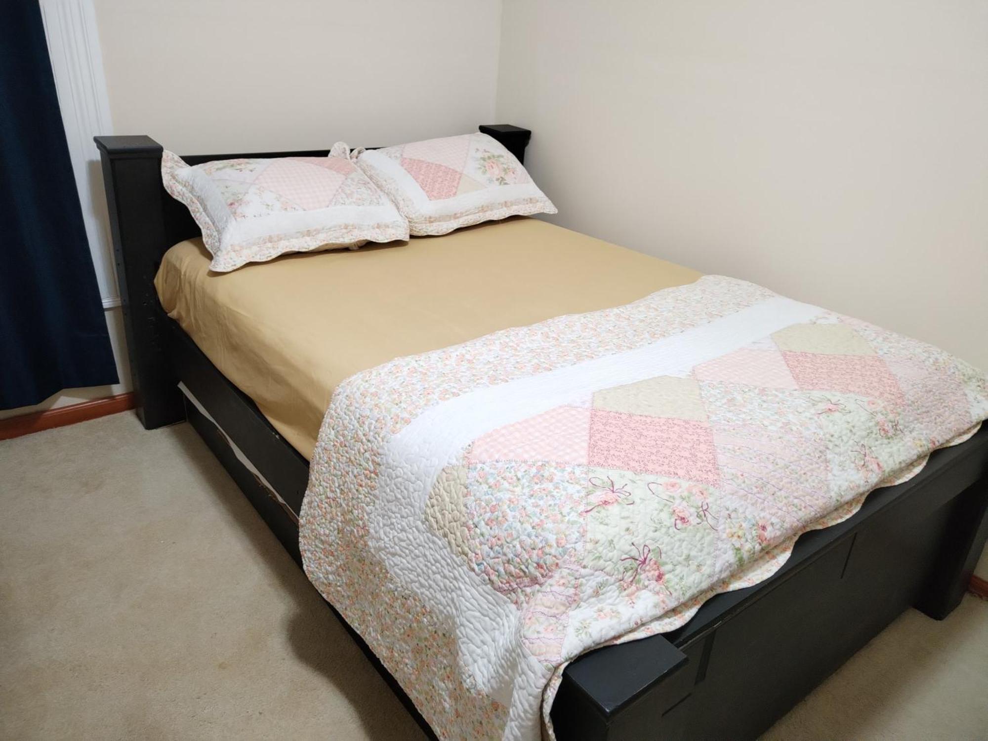 Cool And Affordable Apartment Galesburg Luaran gambar